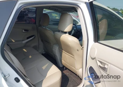 2013 Toyota Prius Four z USA, uszkodzony, nr VIN JTDKN3DUXD5553157